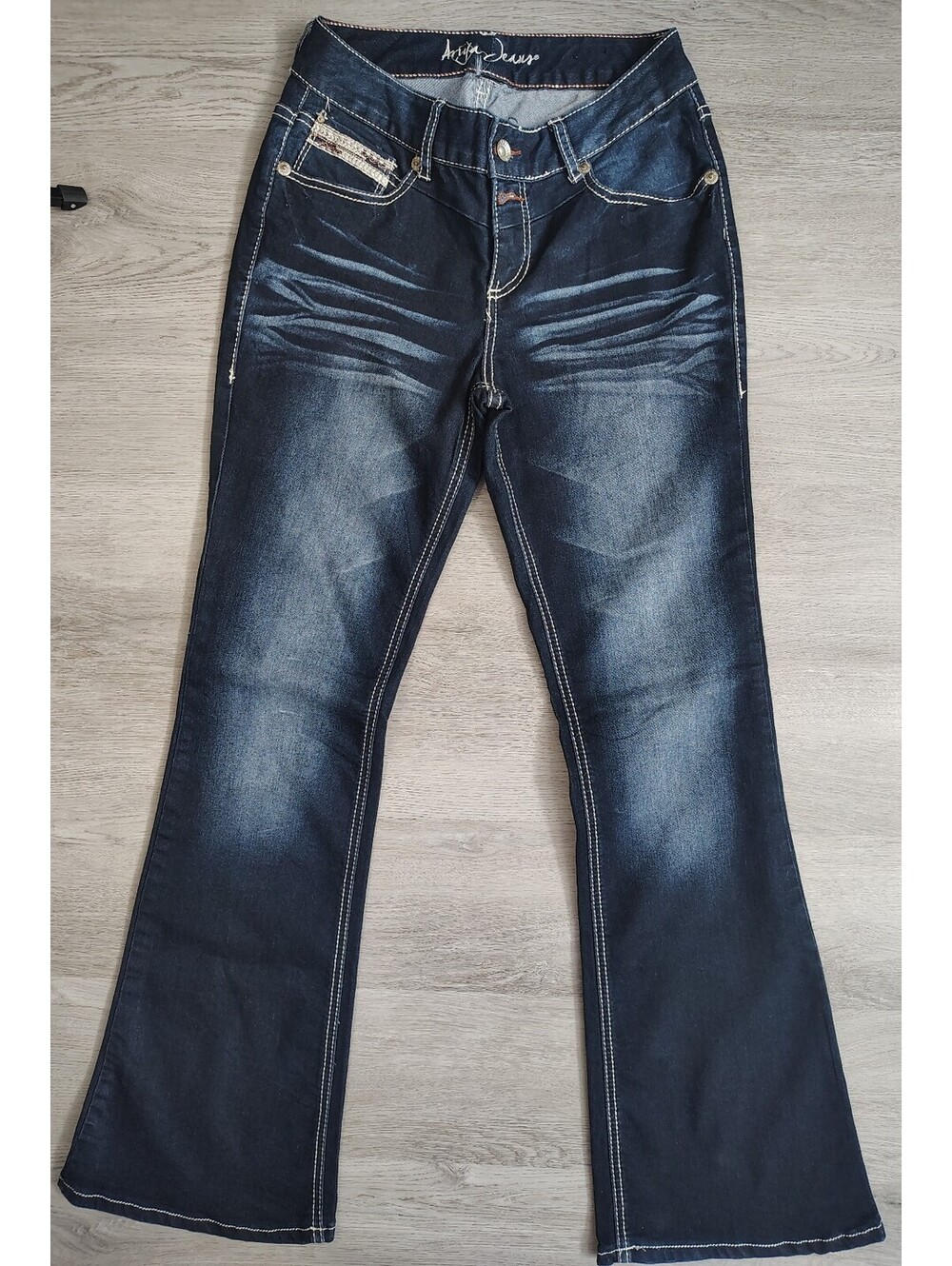 Ariya flare jeans. Waist 26 inches